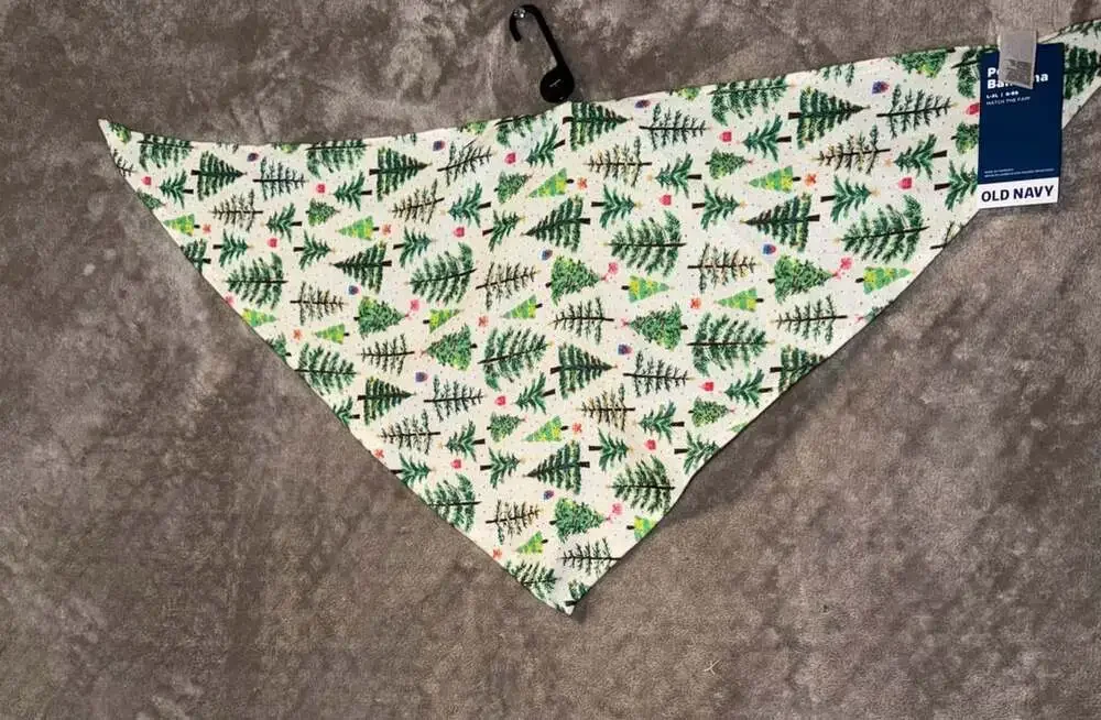 Old Navy Pet Bandana Size L-XL Christmas Tree Print